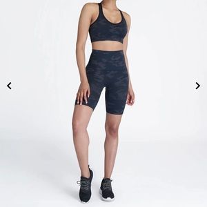 NWT Look at Me Now bike short Camo
